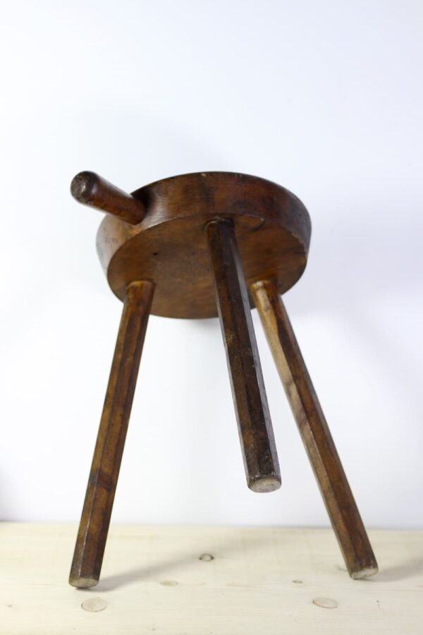 Tabouret de traite-bois