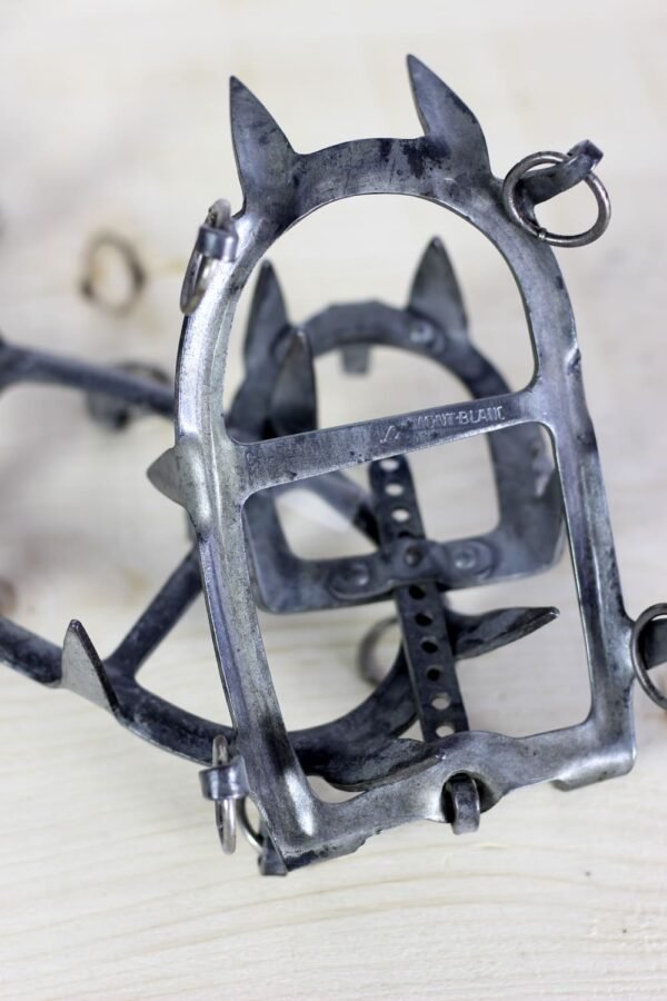 Mont-blanc charlet MOSER ancien crampon glacier