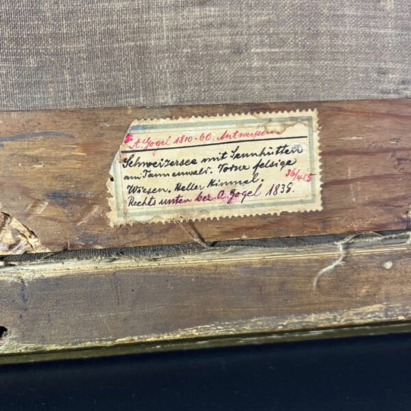 Étiquette ancienne sur le cadre
